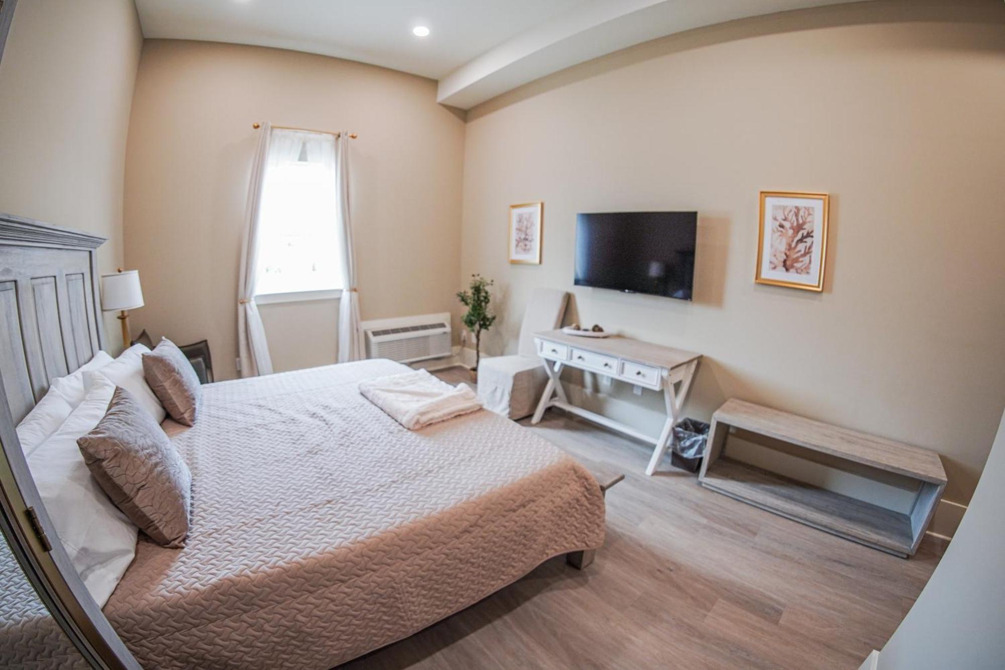 Hotel Whiskey In Паскагула Экстерьер фото