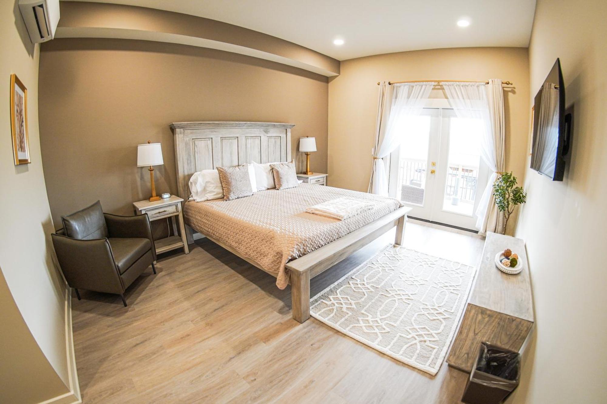 Hotel Whiskey In Паскагула Экстерьер фото