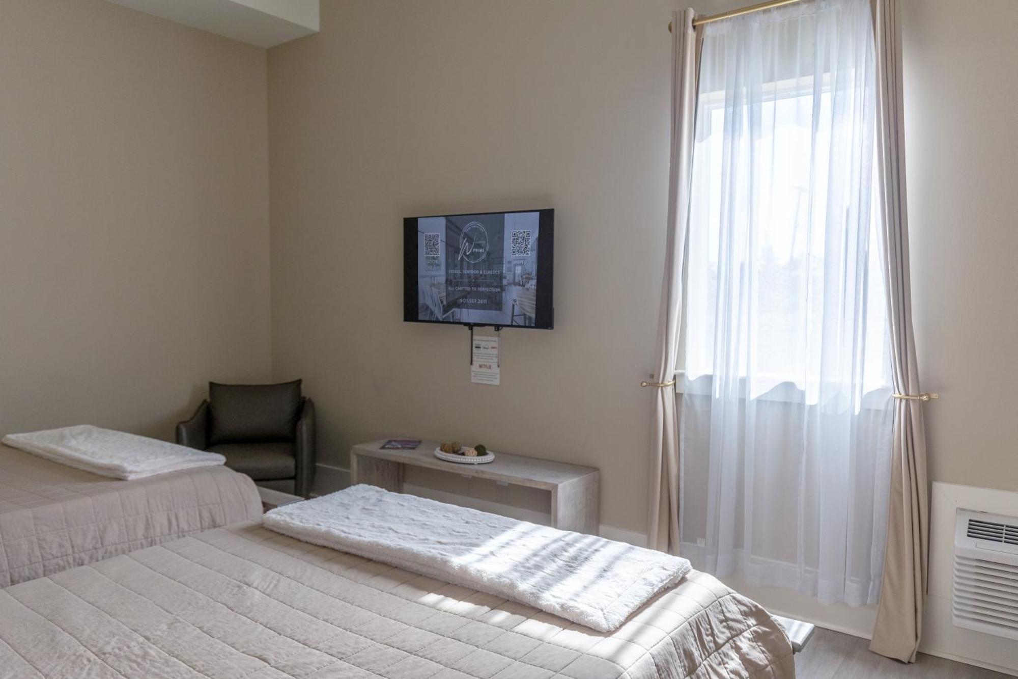 Hotel Whiskey In Паскагула Экстерьер фото
