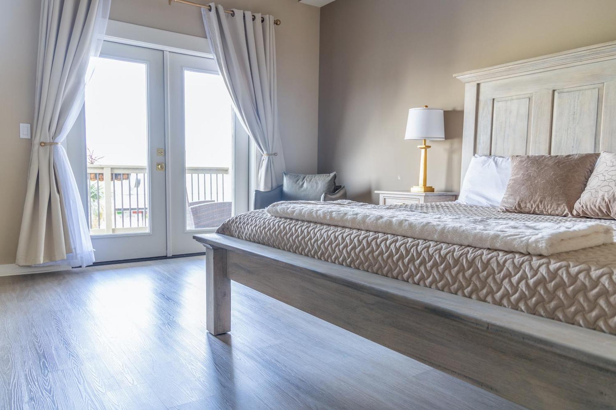 Hotel Whiskey In Паскагула Экстерьер фото